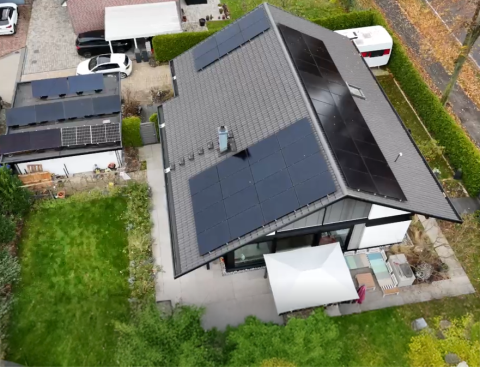 Anker X1 Wechselrichter + 20kwh Speicher + 44 Module